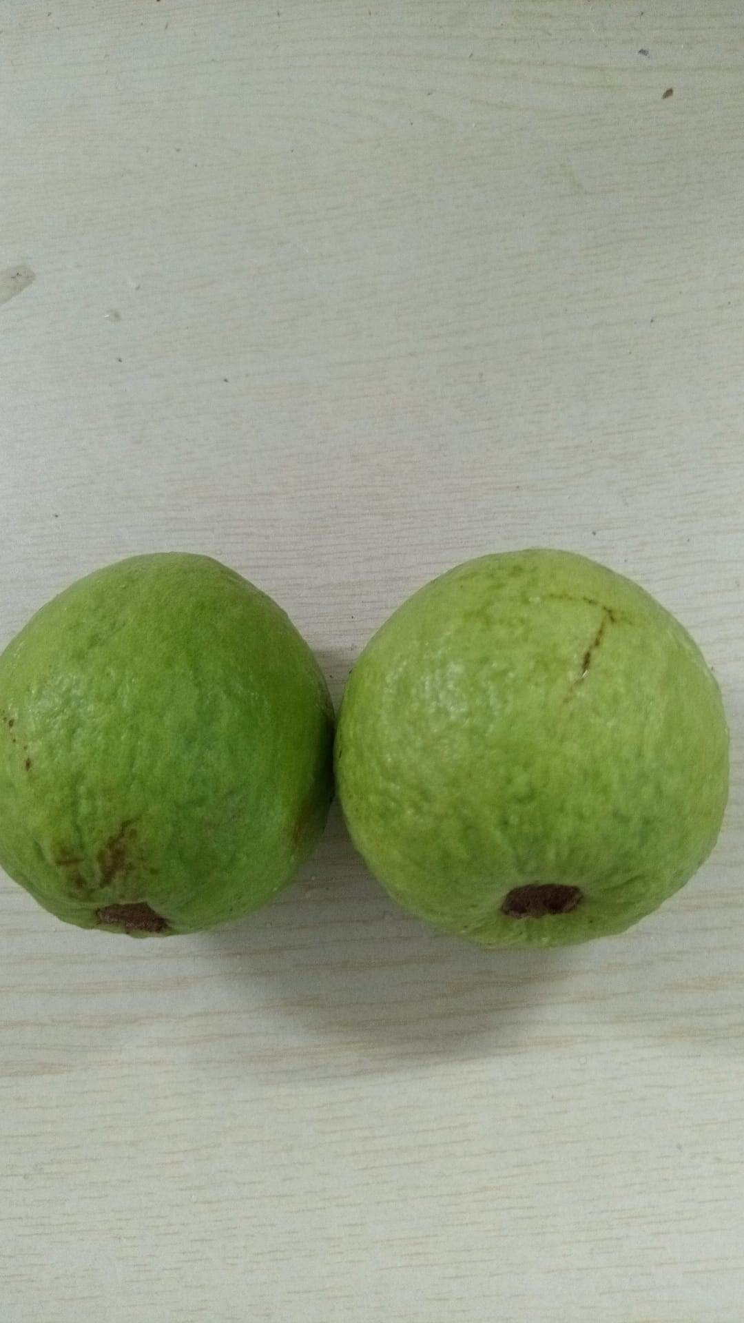 Ugly Pink Guava 1kg (scarring)