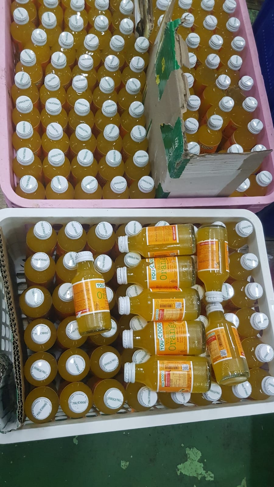 You C1000 assorted drinks (apple , orange , lemon ) 140ml (bbd: 09 aug 2024 - 17 oct 2024)