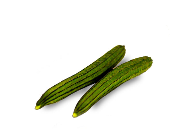 Angled luffa(kak kay) ~ 1kg (malaysia).